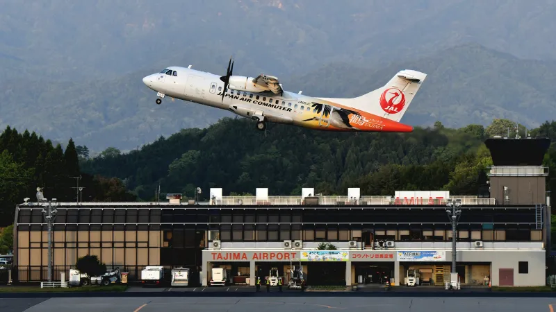 コウノトリ但馬空港